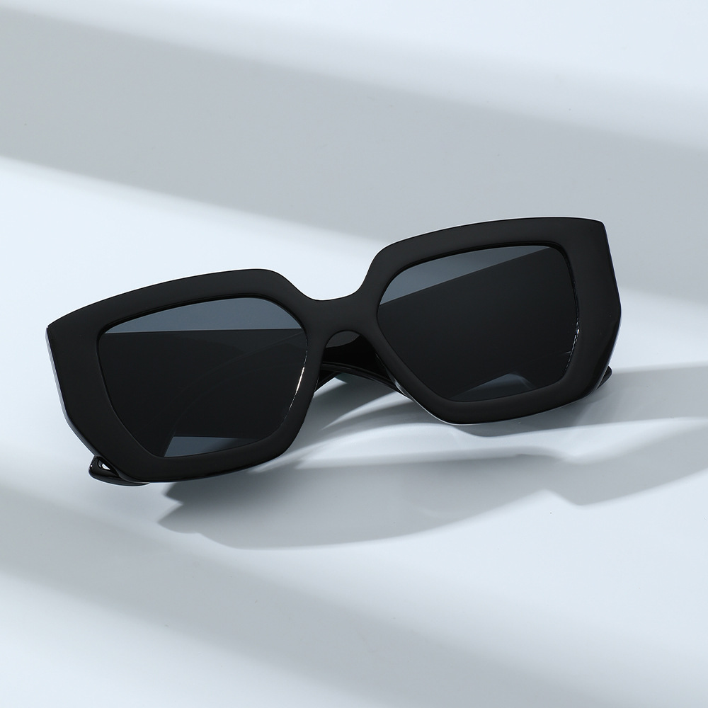 Super Duże Okulary Przeciwsłon – Photography Fashion recenzja i cena